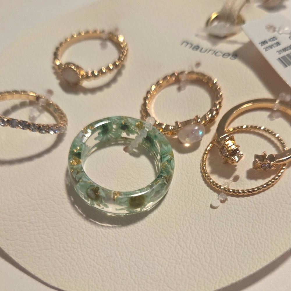 Maurices size 8 rings